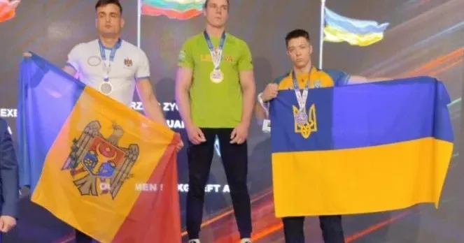 Фото з відкритих джерел Валківські спортсмени брати Попови у складі збірної України беруть участь у Чемпіонаті Європи 2024 з армрестлінгу, що проходить у Братиславі.