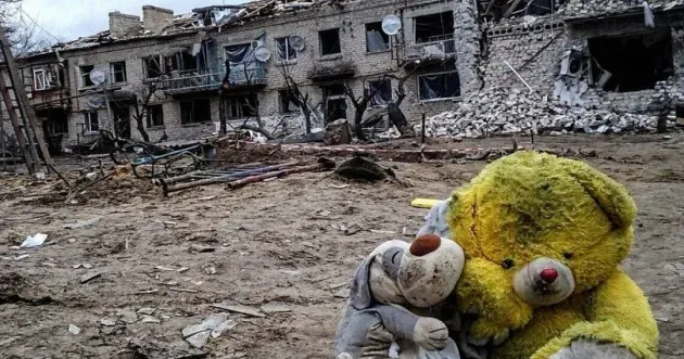 Діти і війна Понад 1711 дітей постраждали в Україні через повномасштабне вторгнення Росії. Про це повідомляє Мінреінтеграції.