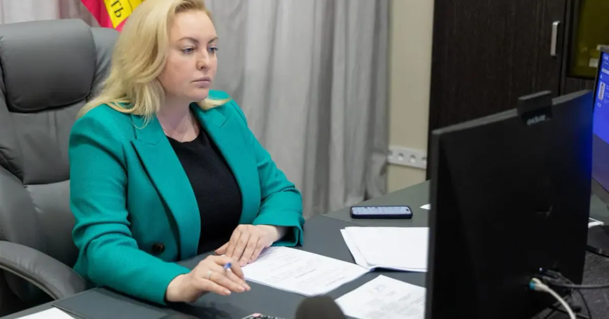 Фото Харківської обласної ради Харківська обласна рада затвердила Звернення до Президента України щодо зміцнення протиповітряної оборони Харкова та області. Таке рішення ухвалили депутати на позачерговому пленарному засіданні сесії Харківської обласної ради.