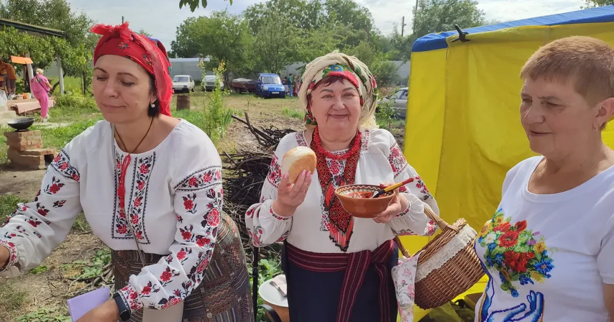 Фото Ольги Тимошенко Валківський борщ отримав 2 місце на фестивалі-квесті в Опішні.