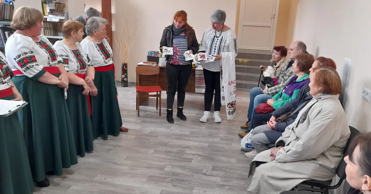 Фото Центру КЗ"ЦНСП Валківської міської ради" «Сім'я – це найдорожче, що є в житті, особливо в нелегкий воєнний час», – написали фахівчині Центру соціальних послуг в умовах денного перебування Валківської міськради у фейсбуці.