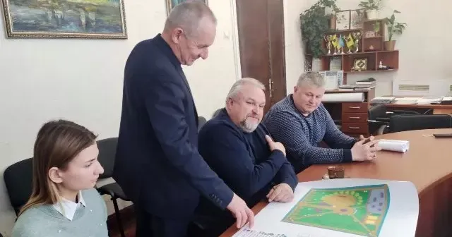 Міський голова Валерій Скрипніченко та активісти громади зустрілися з представниками АТ «Укргазвидобування» щодо участі в проєктній діяльності та залученні інвестицій у поточному році.